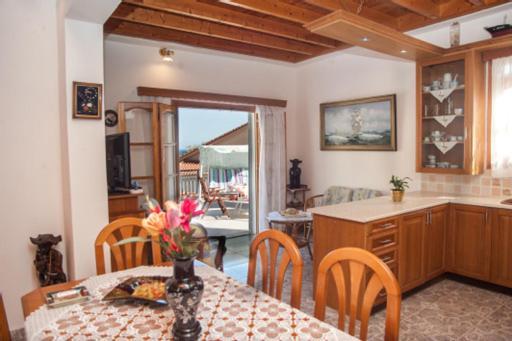 Fernanda'S Traditional 2 Floor House Villa Pórosz Kültér fotó